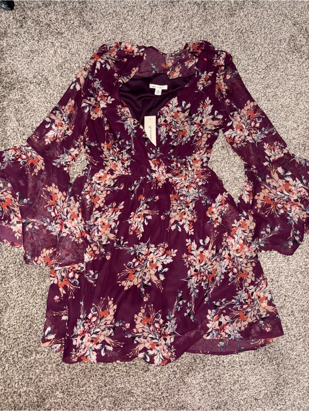 Francesca's Collections Plum Floral V-Neck Long Sleeve Dress